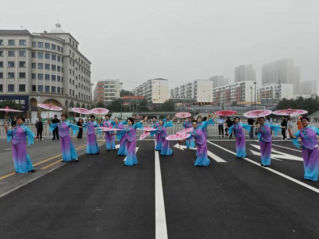 说明: 91fb8606b41596d35706edd65b49ed56